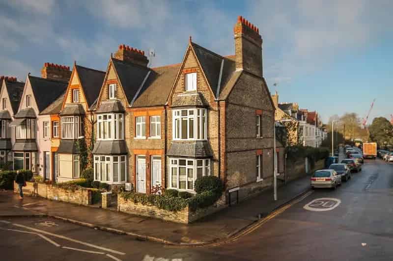 5 Bedroom End of Terrace House to Rent Near Addenbrookes Hospital