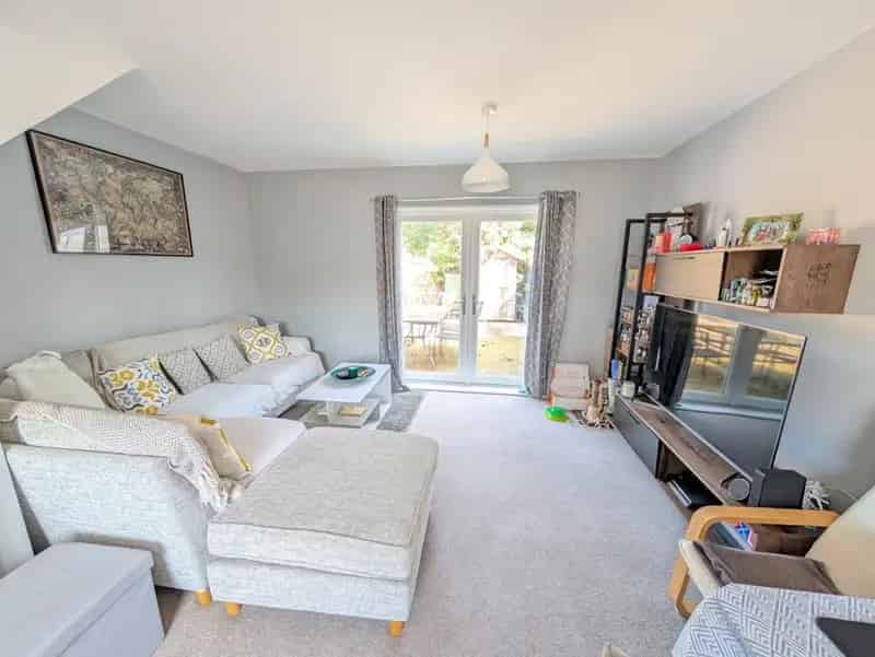 3 Bedroom House For Sale Thornbury