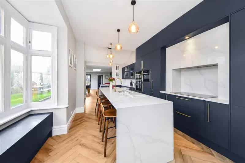 4 Bedroom Link Detached House For Sale