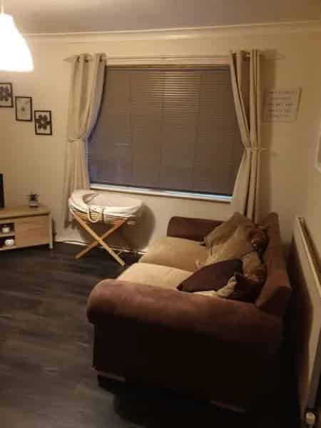 3 Bed House with Garden Shed Parking Near Schools Motorway