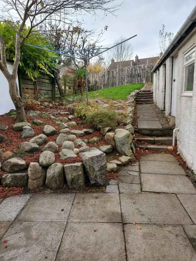 2 3 Bedroom Granite House Near RGU Campus