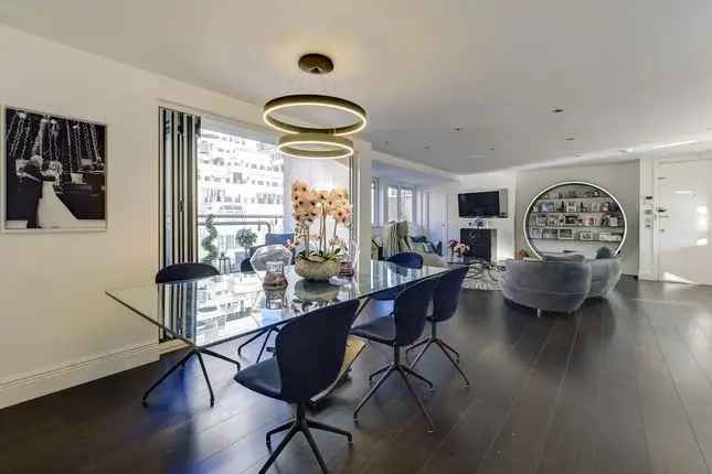 Flat for sale in Praed Street, London W2.