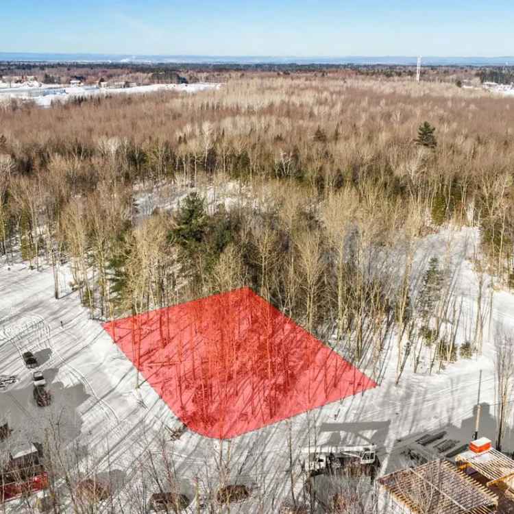 Wooded Corner Lot for Sale in Chambéry, Blainville