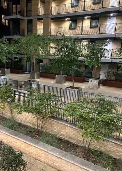 Spacious 2 Bed Apartment Near Ilford Train Station