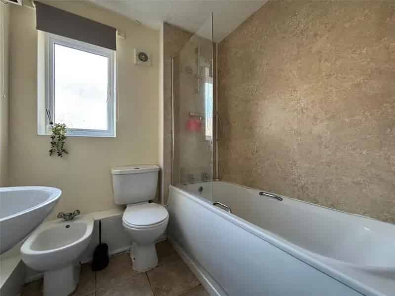1 Bedroom Apartment for Sale