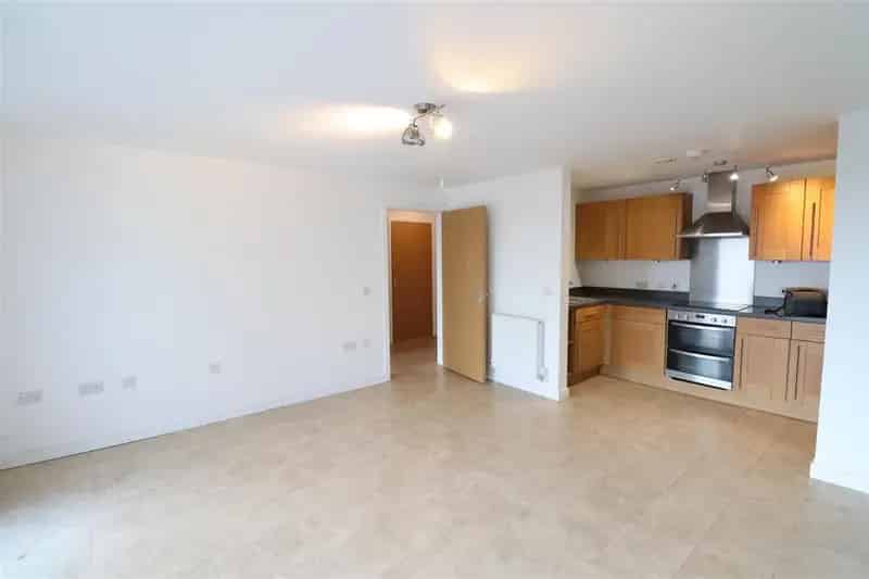 2 Bedroom Apartment to Rent - Available Now
