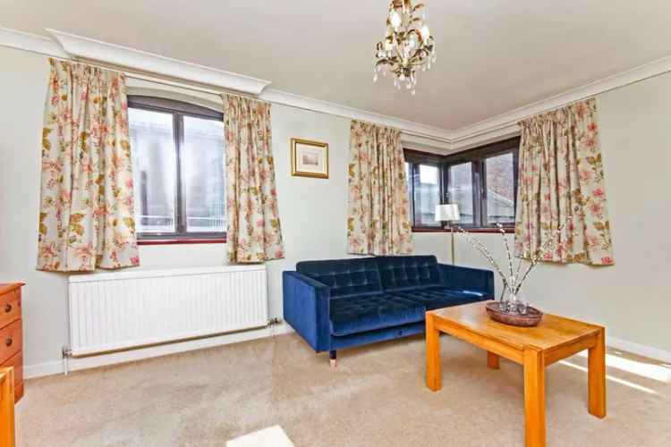 2 Bedroom Apartment For Sale in York City Centre