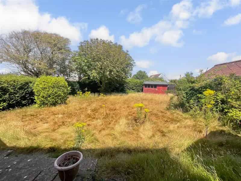 3 bedroom chalet for sale