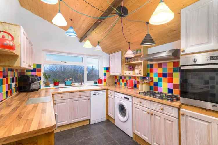 6 Bedroom Semi Detached House Whitby YO21