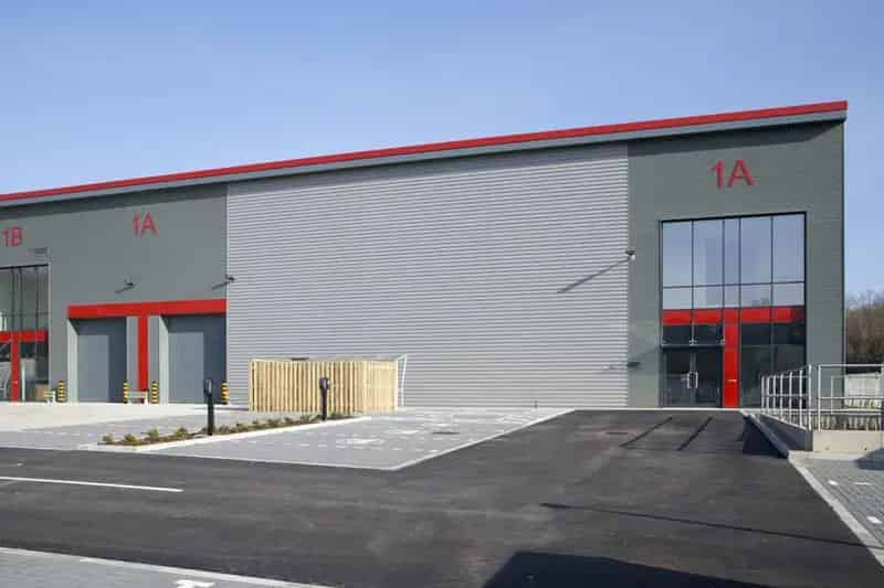21460 sq ft Industrial Warehouse Unit with Offices for Lease