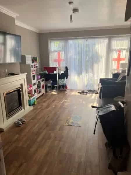 2 Bed House with Garden Central London