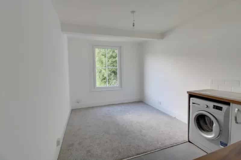 1 Bedroom Flat To Rent Available 26062025
