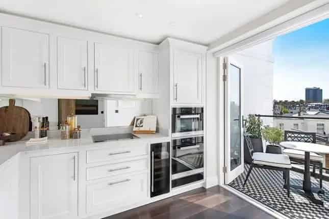 2-Bedroom Flat to Rent in Prince Of Wales Terrace W8