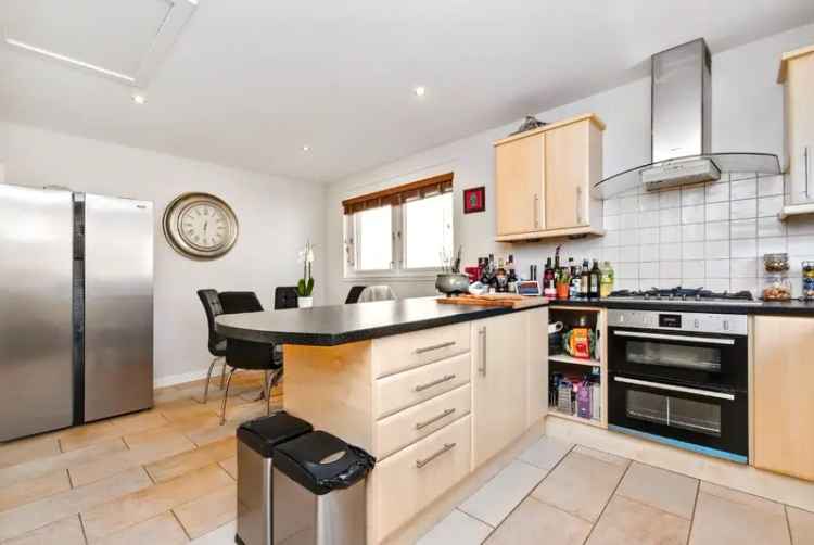 3 Bedroom Detached House with River Views Broughty Ferry