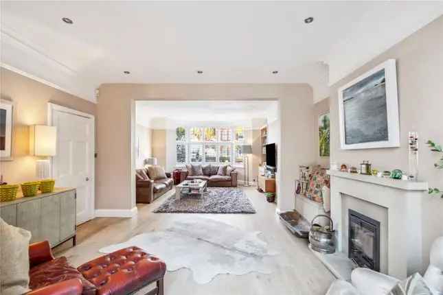 Five Bedroom Family Home Magdalen Road London SW18