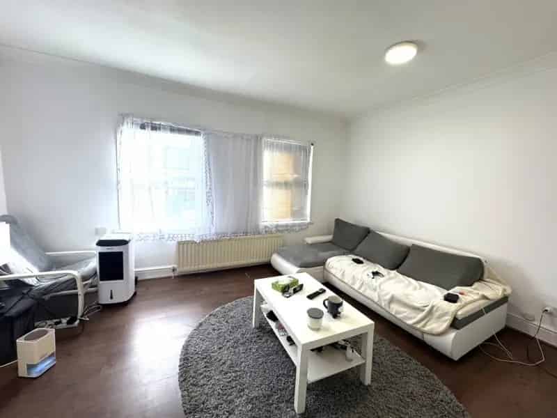 1 bedroom Flat
 To Rent