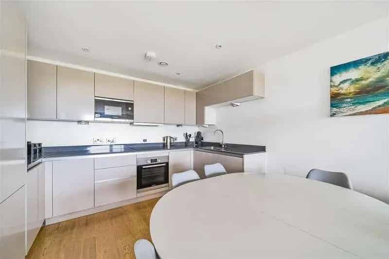 3 Bed Coastal Apartment near Lusty Glaze Beach Newquay