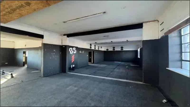 First Floor Retail Unit High Natural Light Open Plan Office Space