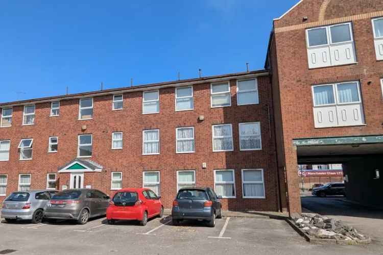2-Bed Flat to Rent - Recently Redecorated