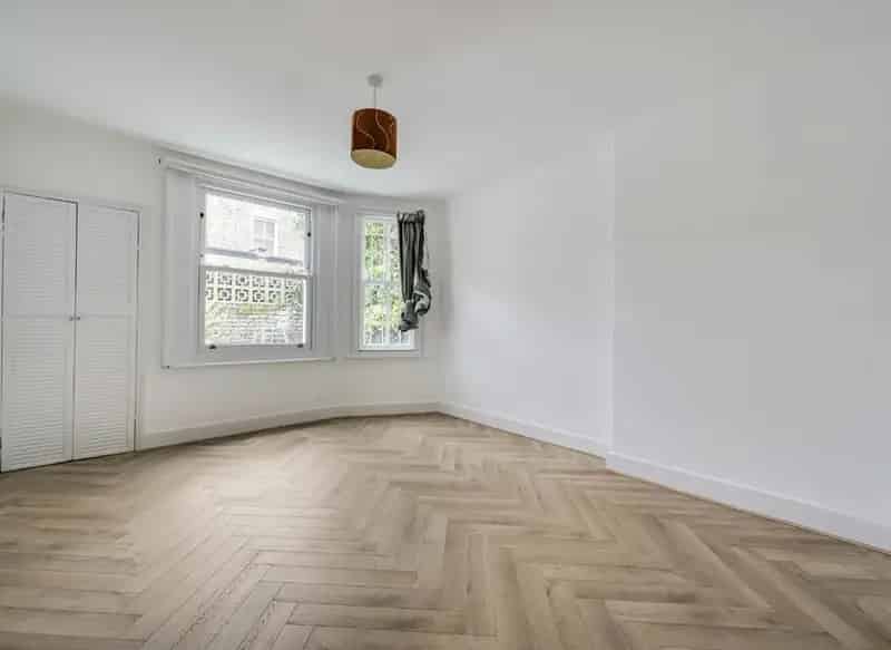 2 Bed Victorian Conversion Flat Garden Access