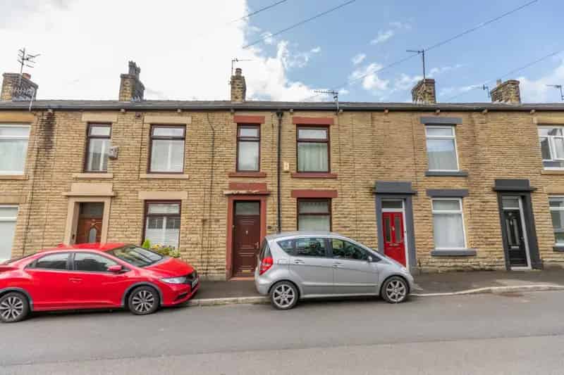 2 Bedroom House For Sale Shaw Near Amenities