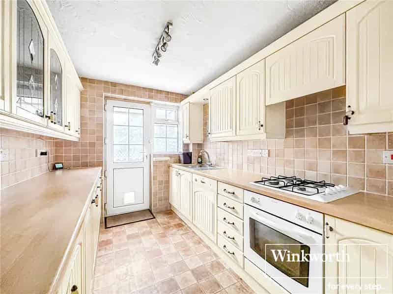 3 Bedroom Detached House Ferndown