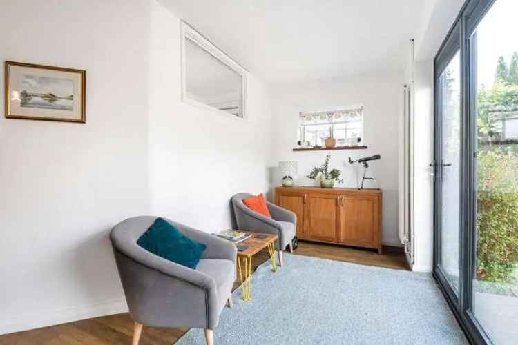 5 Bed House For Sale