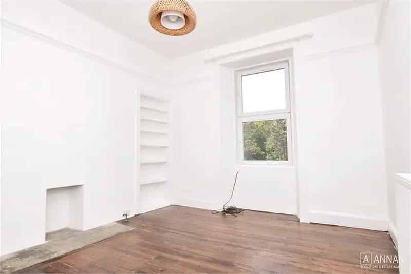 2 Bed Flat Southfield Place Portobello