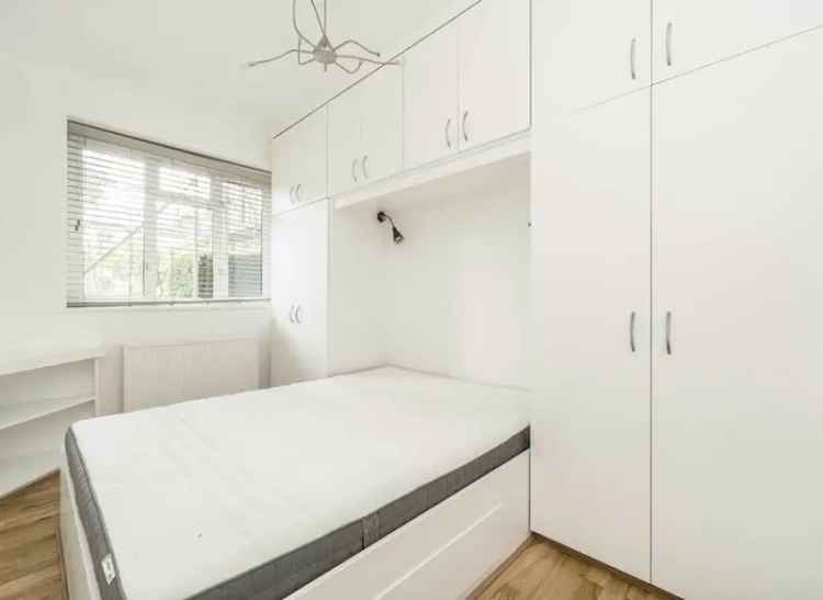 Two Bedroom Apartment Ground Floor Well Maintained Block
