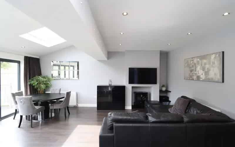 4 Bed House For Sale Extended Kitchen Family Bathroom Ensuite Garden