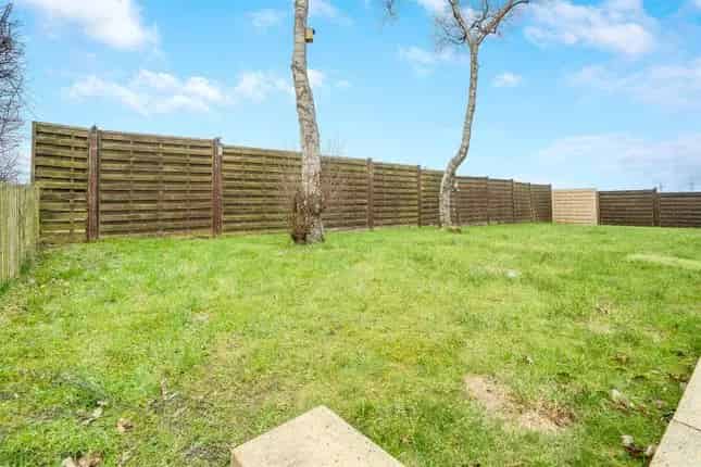 Detached House for Sale in Glasgow G23