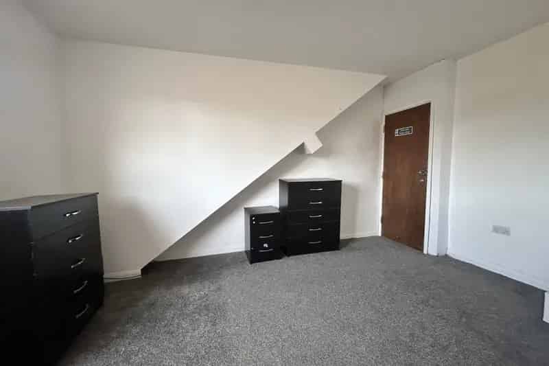 Spacious 1-Bedroom Flat near Leicester City Centre