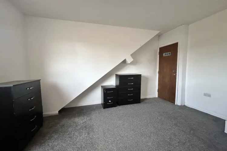 Spacious 1-Bedroom Flat near Leicester City Centre