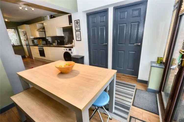 House For Sale in Leeds, England