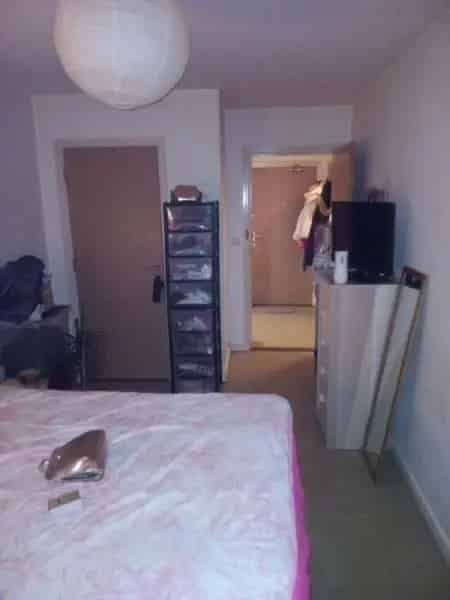 Top Floor Flat with Rooftop Garden and Parking