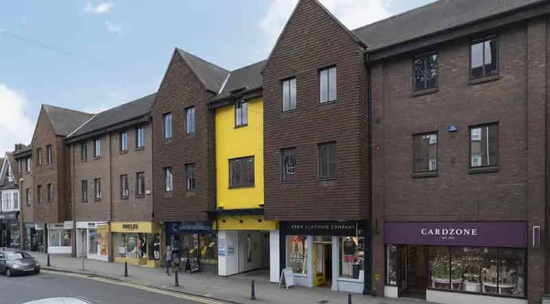 Reigate Town Centre Office Suite with Parking and Amenities