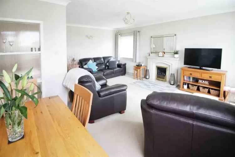 2 Bedroom Detached Bungalow House to Rent
