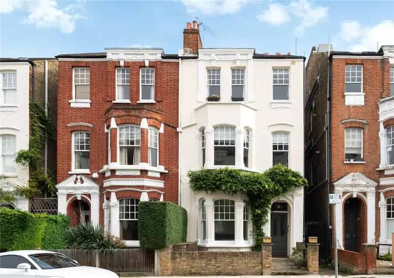 2 Bedroom Flat in Putney London 828 sq ft