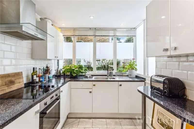 1 bed flat for sale