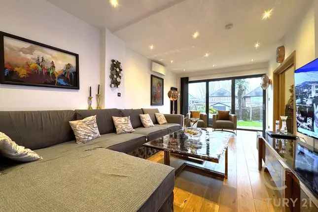 5 Bed 4 Bath Semi-Detached House Kingston Vale SW15