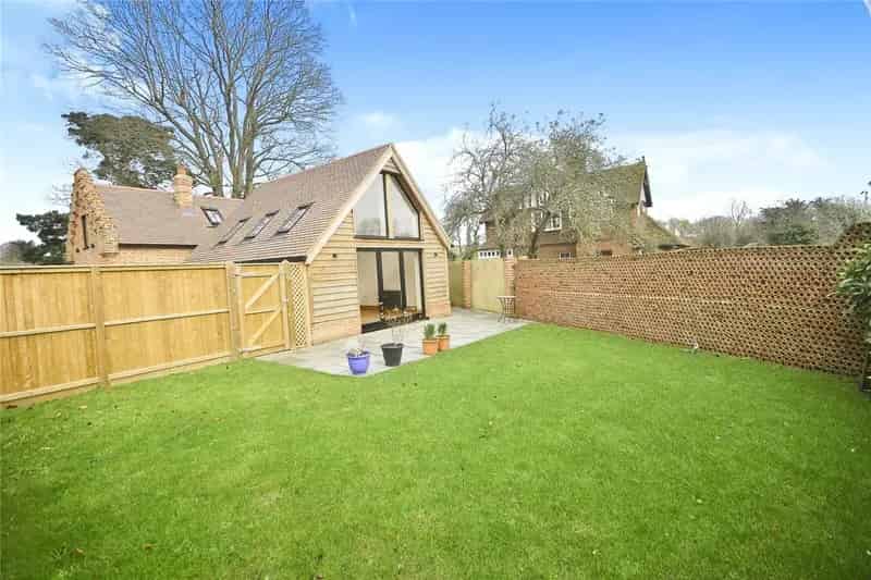 Barn Conversion Saltwood 2 bed