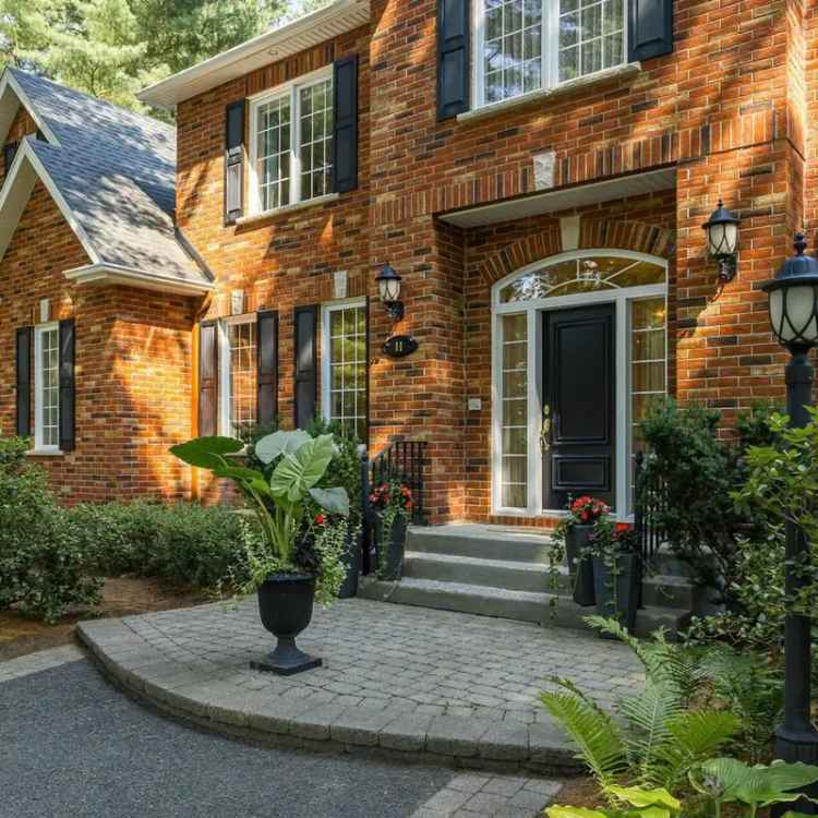 House for Sale: Intergenerational Residence with Guest Suite and Extensive Living Space