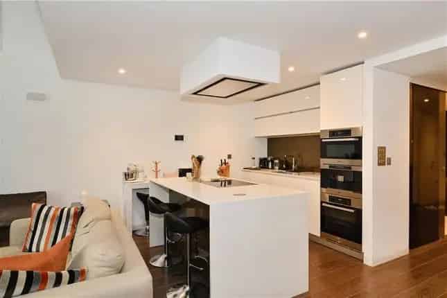Luxury Flat for Sale in Strand London