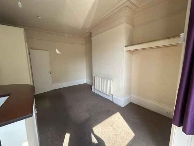 7 Bedroom Semi Detached House For Sale