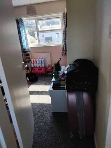 2 Bed House Large Garden Air Source Heat Pump Parking