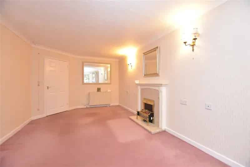 One Bedroom Ground Floor Retirement Apartment with Communal Gardens