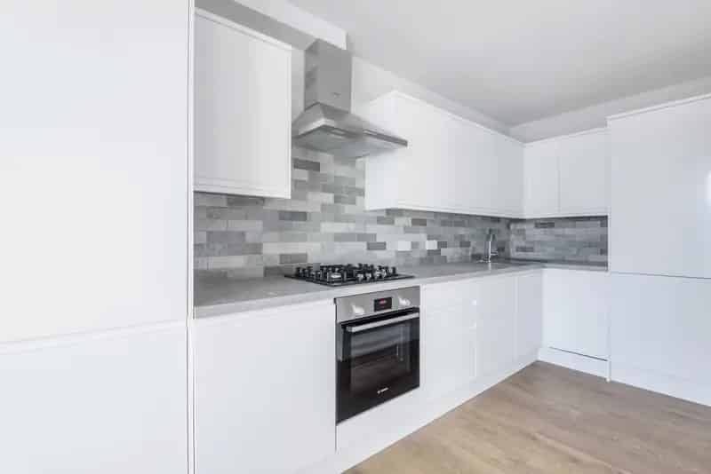 Surrey Quays 1 Bedroom Luxury Apartment For Rent