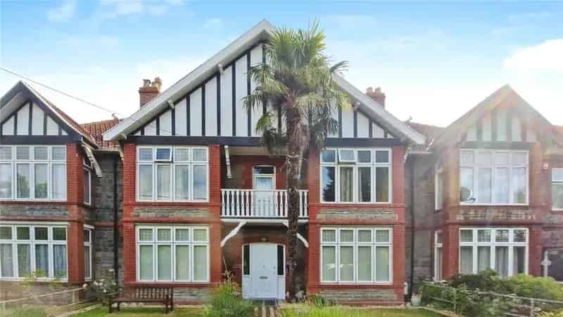 5 Bedroom Terraced House for Sale