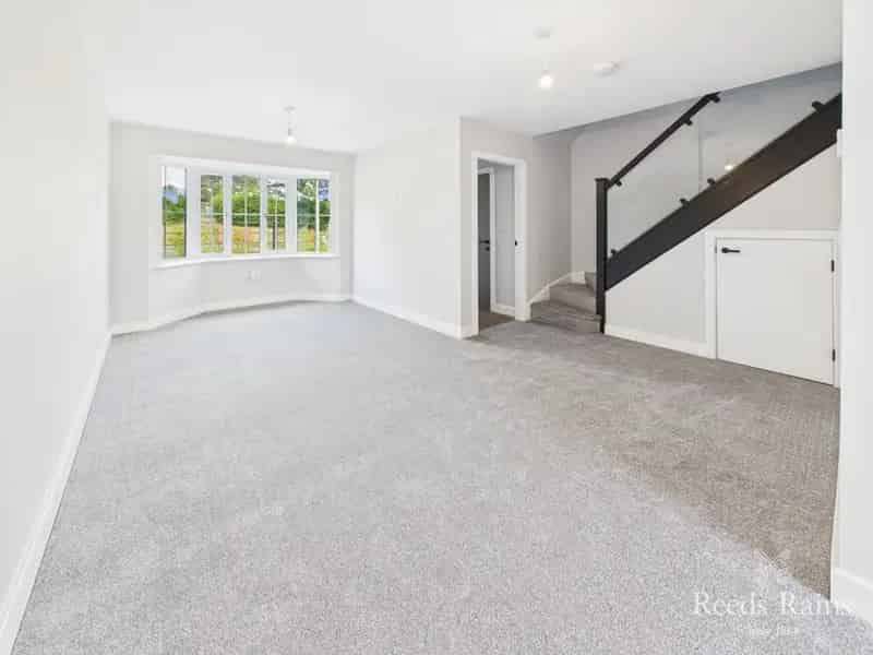 3 Bedroom Semi Detached House for Sale Scarborough