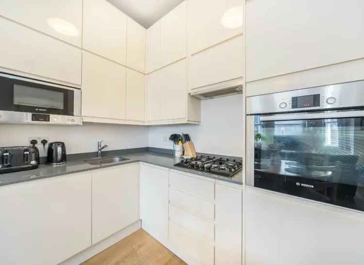 Victorian Conversion Flat Clapham Common 2 Beds Modern Kitchen Chain Free